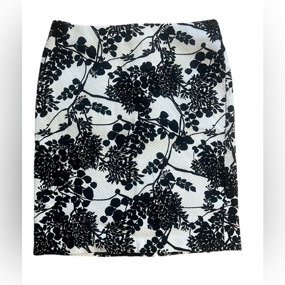 Talbots Women’s Floral Bold White/Black Pencil Skirt Cotton Graphic Zipper 12 - Picture 10 of 10